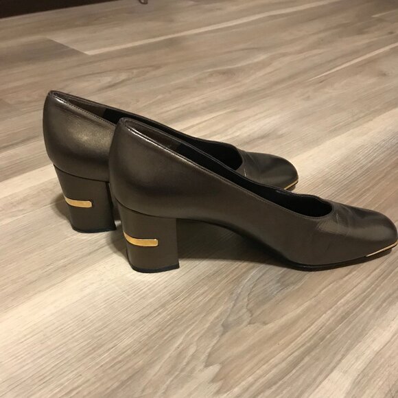 Mr. Seymour Ladies Metallic Gold Dress Shoes Size 8 - Picture 4 of 6